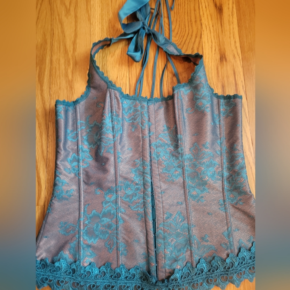 Bustier halter top
